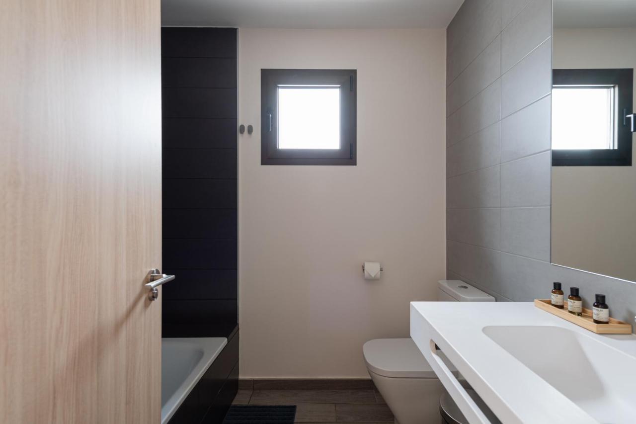 Homeforguest Flat With Large Terrace In Modern Residential Complex With Swimming Pool Caleta De Fuste Eksteriør billede