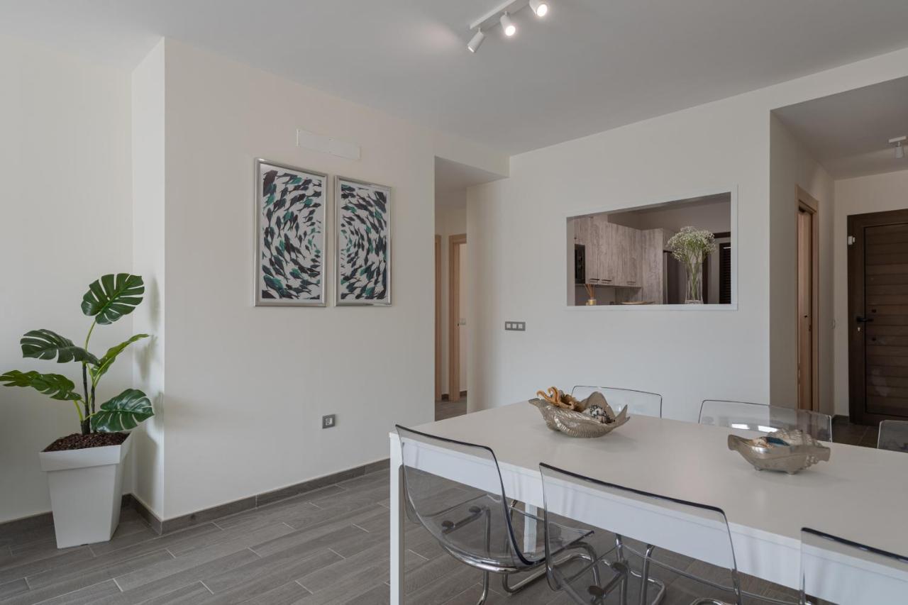 Homeforguest Flat With Large Terrace In Modern Residential Complex With Swimming Pool Caleta De Fuste Eksteriør billede
