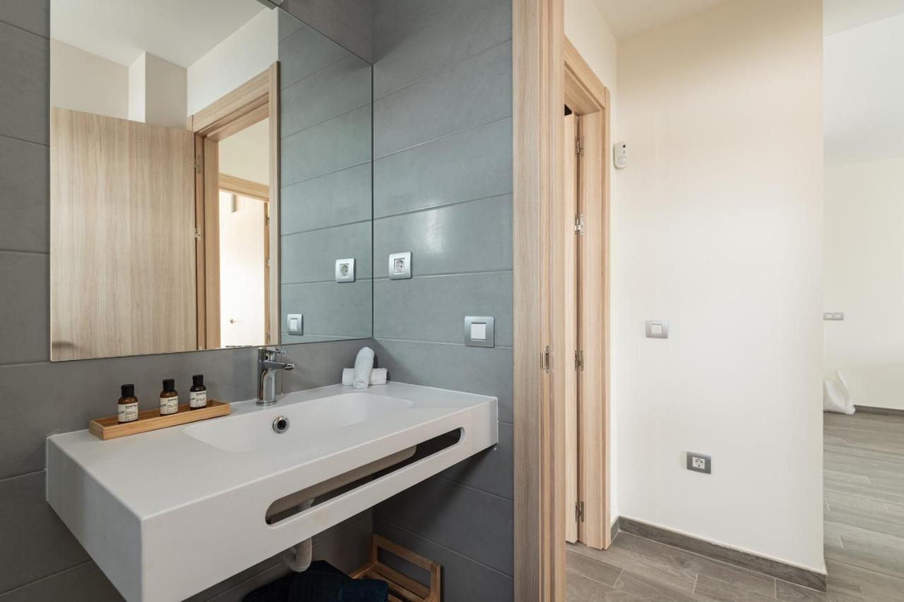 Homeforguest Flat With Large Terrace In Modern Residential Complex With Swimming Pool Caleta De Fuste Eksteriør billede