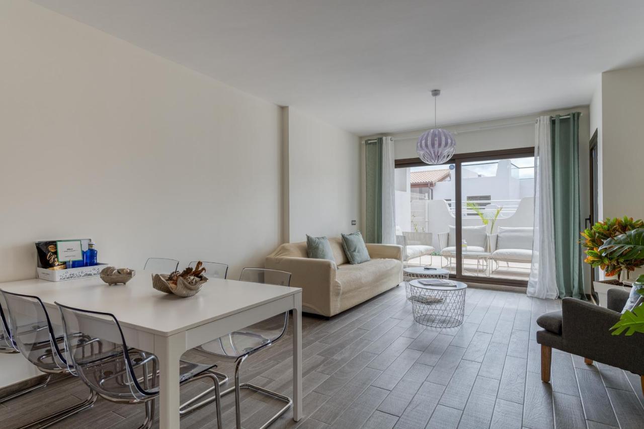 Homeforguest Flat With Large Terrace In Modern Residential Complex With Swimming Pool Caleta De Fuste Eksteriør billede