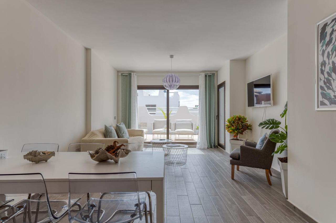 Homeforguest Flat With Large Terrace In Modern Residential Complex With Swimming Pool Caleta De Fuste Eksteriør billede